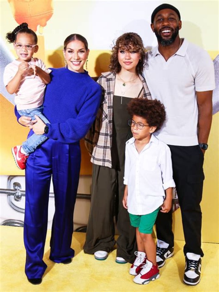 Allison Holker Honors tWitch On 1st Fathers Day After His Death Hollywood Life