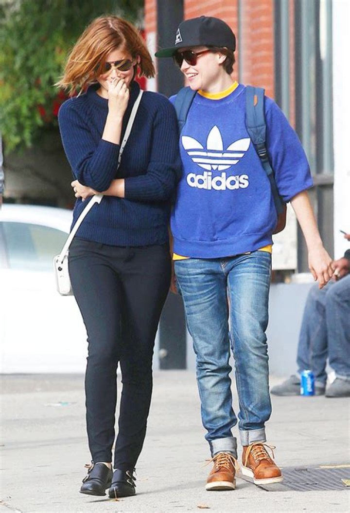 Elliot Page Reveals He & Kate Mara Had A Secret Relationship In Memoir Hollywood Life