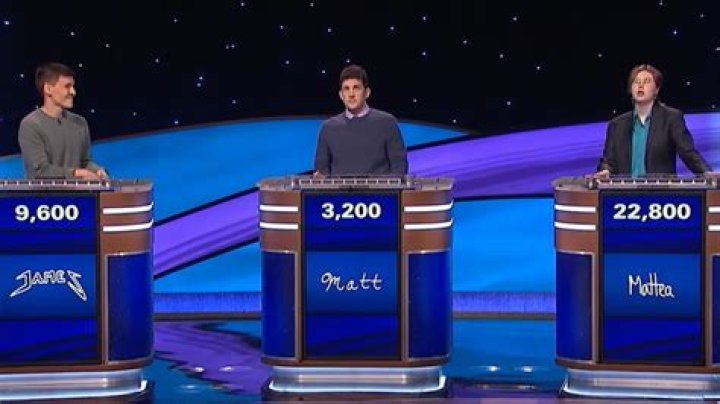 James Holzhauer wins Jeopardy! Masters in razor-thin finish as gambler is pushed to the brink by fie ·