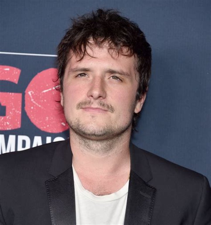 Josh Hutcherson Biography ·