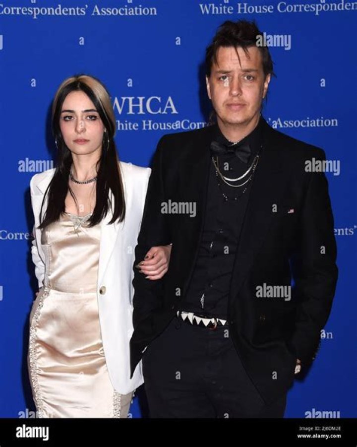 Julian Casablancas Sparked off a New Romance after Split with His Wife of 15 Years ·