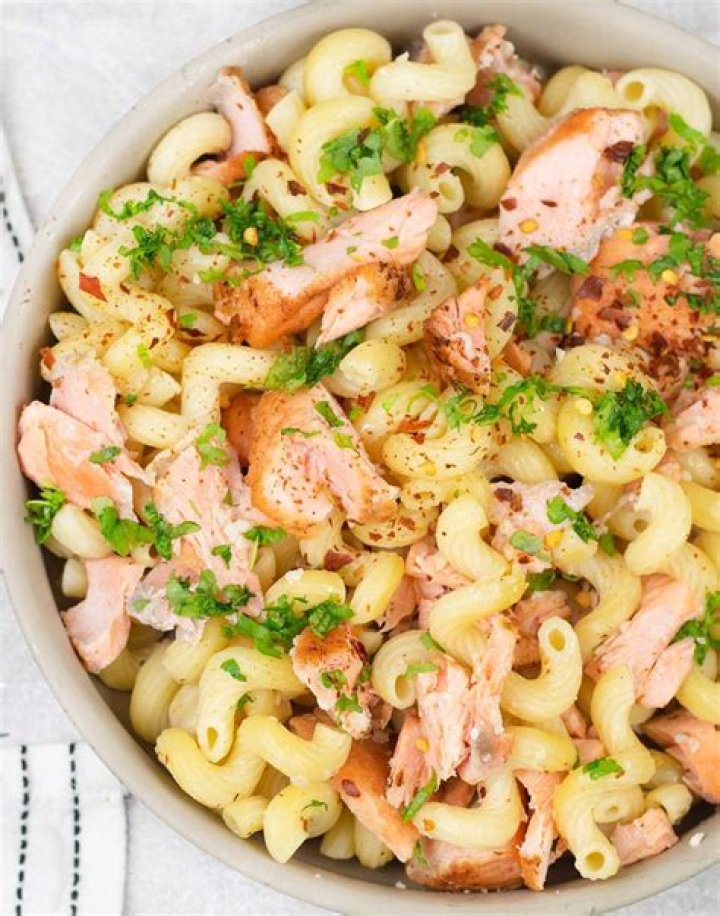 Discover The Delightful Secrets Of Salmon Pasta Without Cream