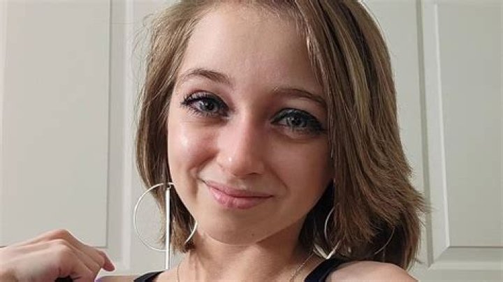 Shauna Rae Age, Height, Wiki, Sister, Parents, Weight, Bio ·