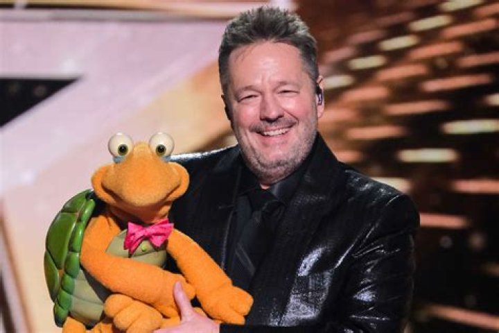 Terry Fator Biography ·