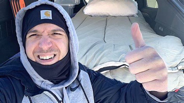 Santiago Gimnez Nationality, Ethnicity, Father, Mother, Age, Net Worth